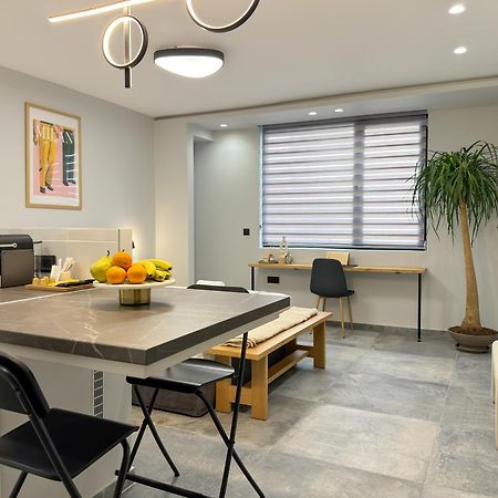 Luxury Downtown Apartment Α6 Tesalonika Bagian luar foto